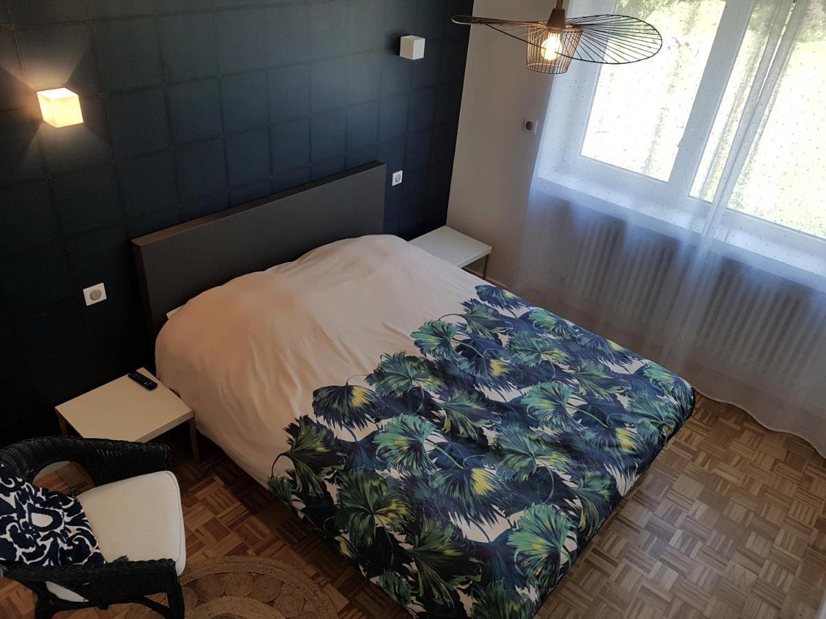 La Belle Jaune- Bed And Breakfast Moulins-les-Metz ภายนอก รูปภาพ